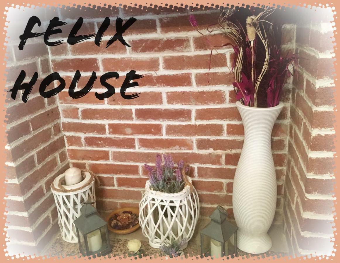 Felix House Bed and Breakfast Codevilla Εξωτερικό φωτογραφία